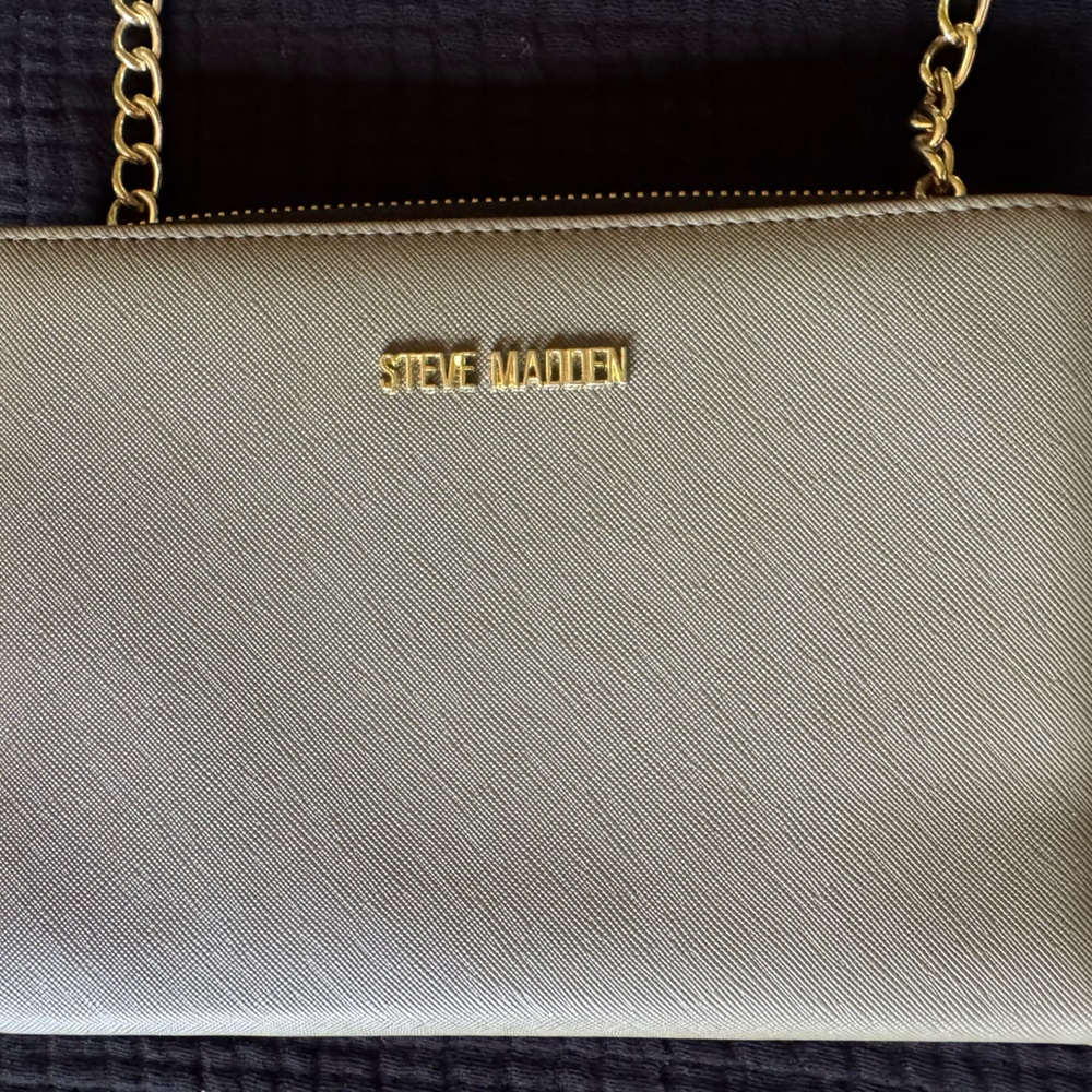 Steve Madden Olive Green Crossbody with Gold Chain